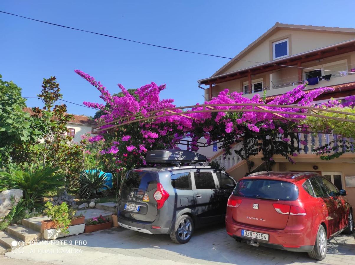 Apartments Iva Pakoštane Dış mekan fotoğraf
