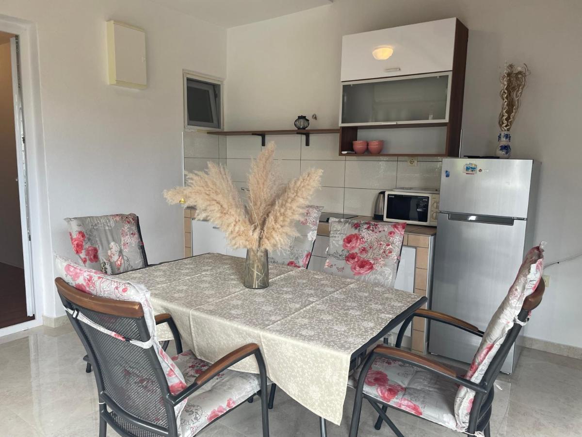 Apartments Iva Pakoštane Dış mekan fotoğraf